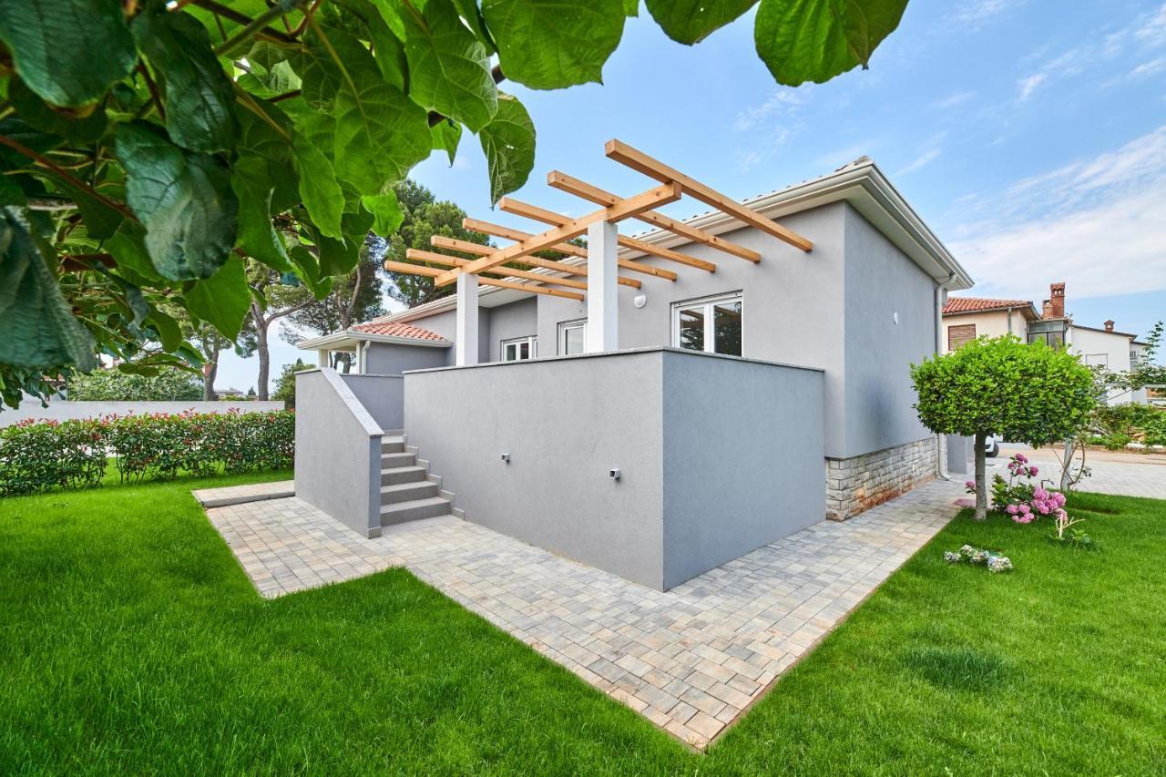 Apartmani Ivana Umag Exterior photo